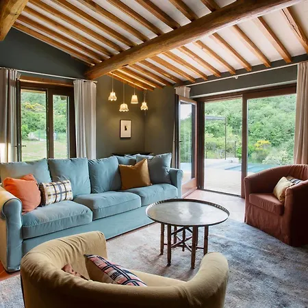 Casa Pernice, With Private Pool Villa *